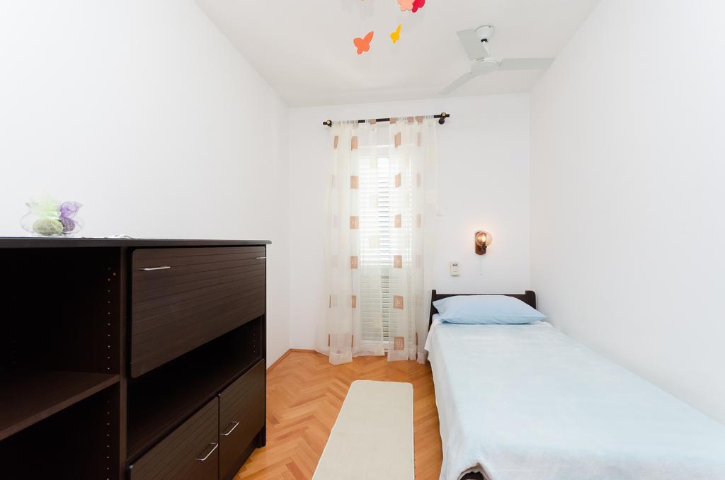 Apartment Neda Punat Exterior foto
